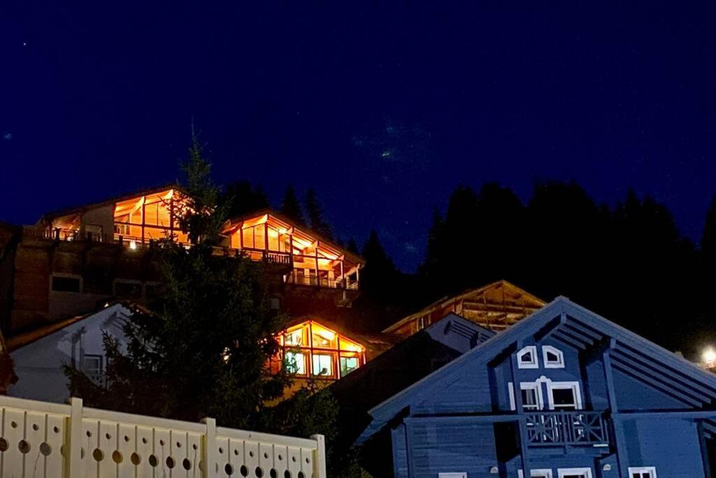 Vue panoramique sur les montagnes plein Sud - T2 Skis aux pieds, Piscine, Jacuzzi Flaine Extérieur photo